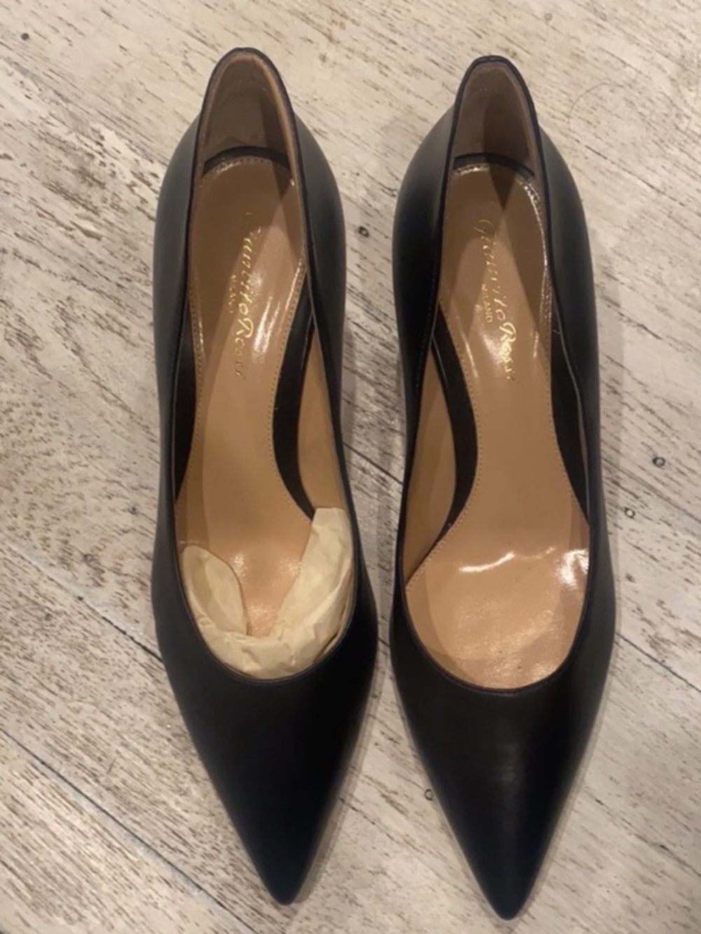GIANVITO ROSSI black leather kitten heels white soles size 37.5. 
NEW